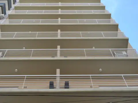 Av. San Pedrito 332 , Piso 12