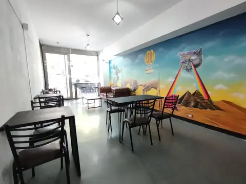 ALQUILER Excelente Local sobre Avenida Córdoba · 67 m2 (3.50x19)