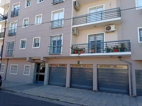 Departamento al Frente