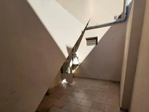 Depto Tipo Casa en Venta en Villa Ballester, USD 52.000