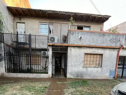CASA MULTIFAMILIAR EN LOMAS DEL MIRADOR