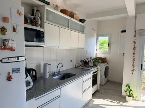 Avenida 13 e/ 69 y 70 1800