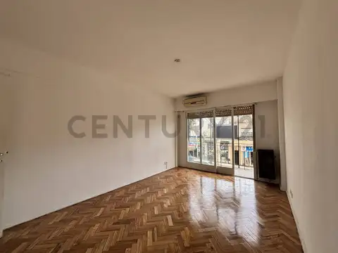 Departamento de 2 ambientes en venta en Liniers, Capital Federal.