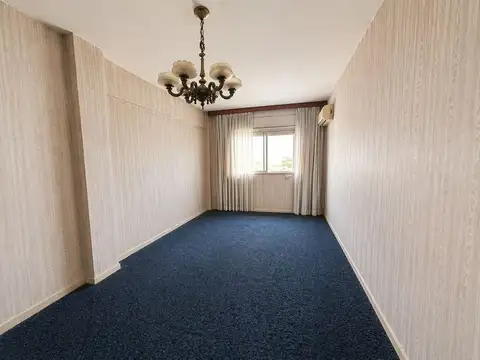 Venta Depto de 4 amb excelente ubicación Liniers