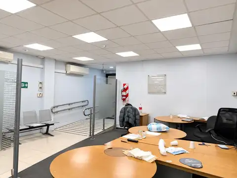 Local en Venta en Recoleta, USD 715.000