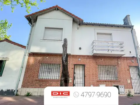 Chalet 5 dormitorios Venta - Barrio Vicente López