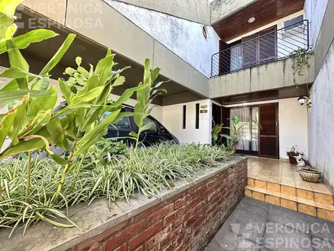 Depto Tipo Casa en Venta de 4 ambientes
