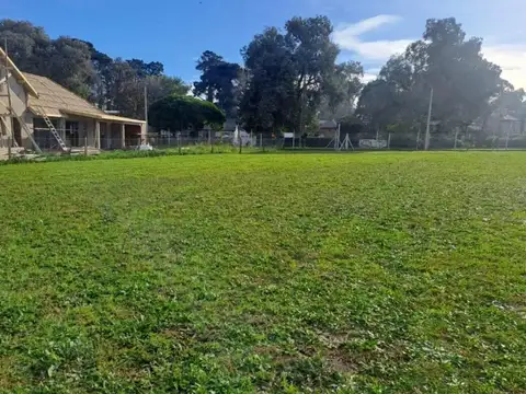 LOTE EN ARENAS CHICO