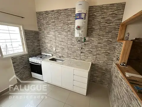 Depto Tipo Casa en Alquiler de 3 ambientes