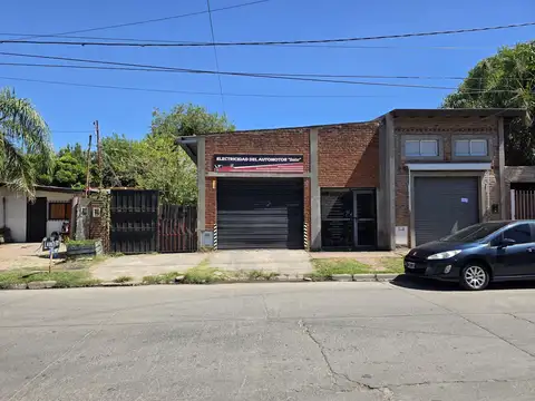 Oportunidad! Casa y local en venta!