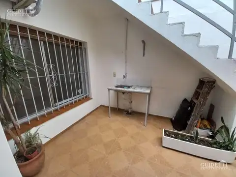 Depto Tipo Casa en Alquiler de 4 ambientes