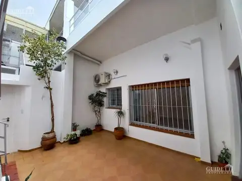 Depto Tipo Casa en Alquiler de 3 dormitorios