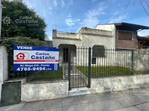Casa en 1 Planta, 3 Amb. Sobre Lote de 8,66x31,19m con Gran Fondo Libre
