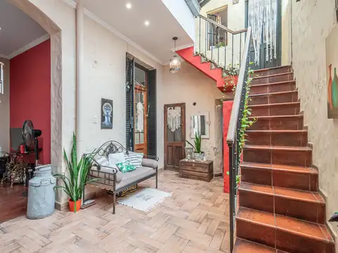 Depto Tipo Casa en Venta de 6 ambientes