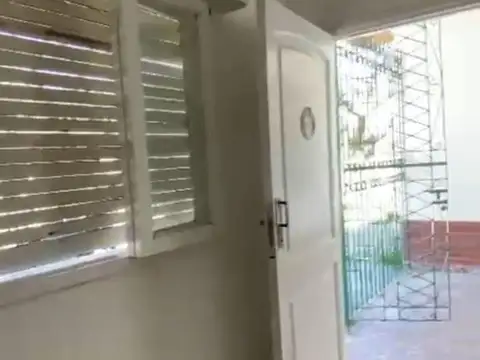 CASA 3 AMBIENTES VENTA GRAND BOURG  GALERIA JARDIN