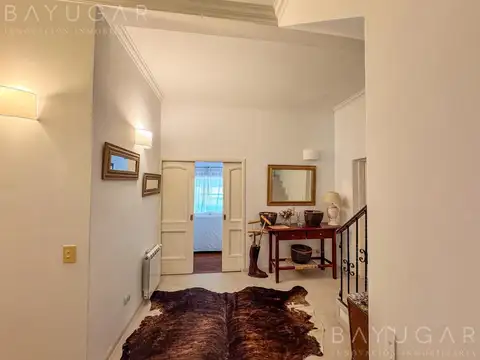 Casa 5 ambientes con 4 baños