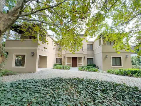 Club de Polo Centauros - Casa en Venta con vista a cancha de polo