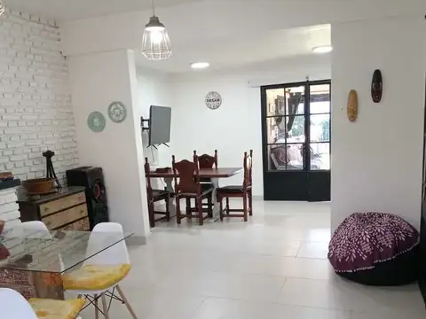 Casa 3 ambientes con 2 baños
