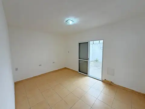 Departamento en Alquiler en San Lorenzo, $ 520.000