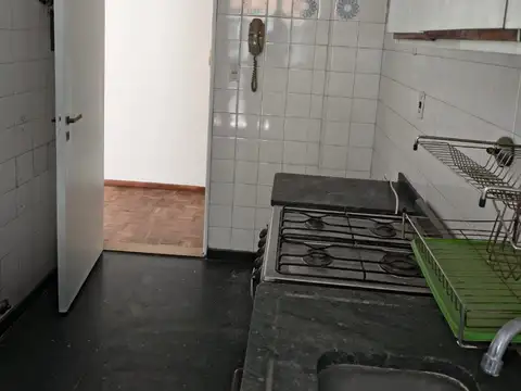 BUEN 3 AMB CON COCHERA FIJA Y BAULERA