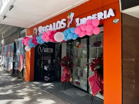 LOCAL 200 M2 SE VENDE CON O SIN RENTA