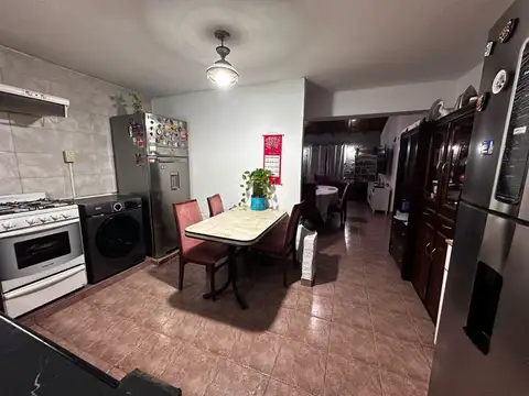 Depto Tipo Casa en Alquiler en Moron, $ 750.000