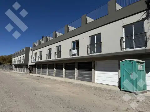 Departamento en Venta con 2 cocheras