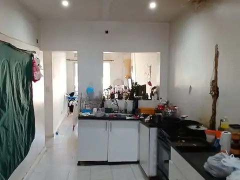 VENTA DE CASA A "RECICLAR" BENAVIDEZ