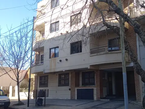 Tipo Casita. Todo en PB con cochera descubierta.