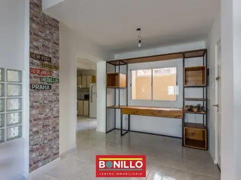 Depto Tipo Casa en Venta 50 años