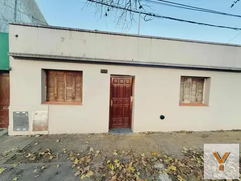 Casa en venta - 2 Dormitorios 1 Baño - Mercedes