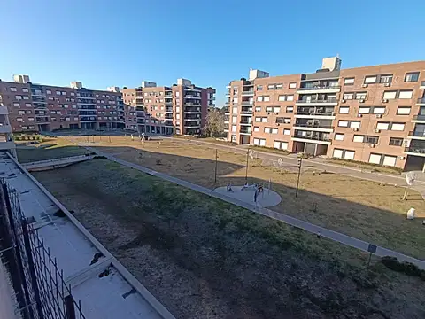 VENTA COCHERA DESCUBIERTA LOS PASOS I FISHERTON
