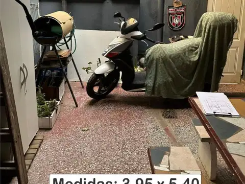 Depto Tipo Casa en Venta 80 años