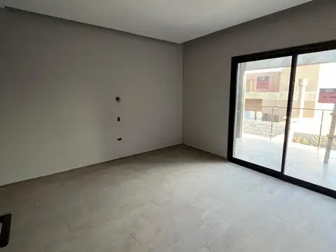 Casa en Alquiler de 3 dormitorios