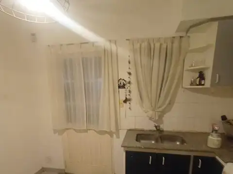 Depto Tipo Casa 4 ambientes con 2 baños