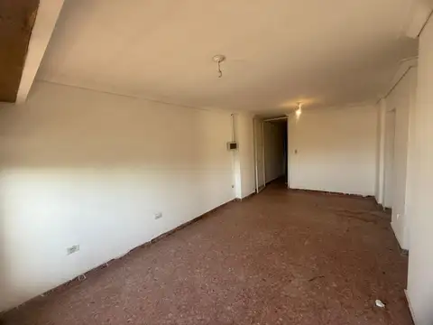 Departamento 5 ambientes con 1 baño