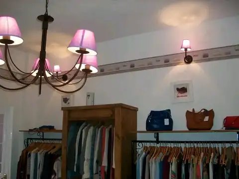 Local en Alquiler Via Púb.