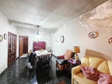 Casa 3 ambientes con 2 baños
