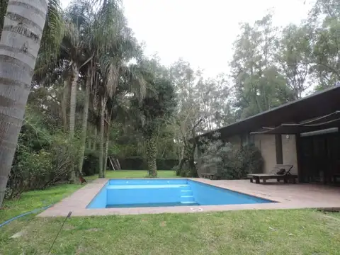 Casa en Venta con 1 cochera