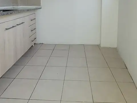Thorne 1100, Piso 1