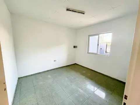 Casa en Alquiler con 1 cochera