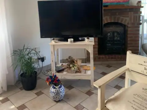Casa 4 ambientes con 3 baños
