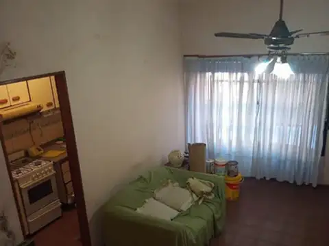 Casa 2 ambientes con 2 baños