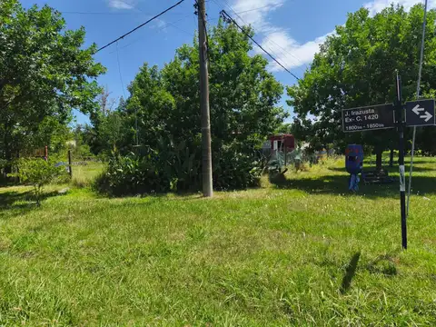 Casa 2 ambientes con 1 baño