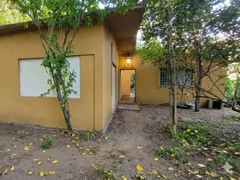 VENTA CASA-QUINTA AMPLIO TERRENO VIRREY DEL PINO