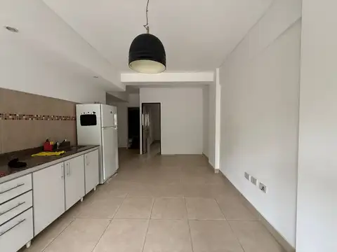 ALQUILER – 2 AMBIENTES CON BALCÓN EN LINIERS