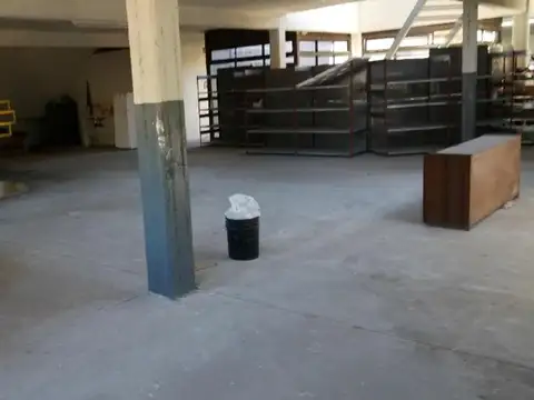 NAVES INDUSTRIALES ID GALPONES DE /3000/900 M2