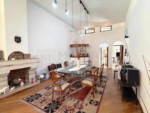 Casa en Venta con 1 cochera