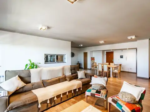 Departamento en Venta con 1 cocheras
