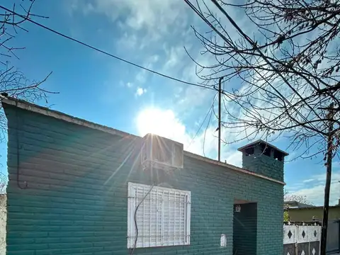SE VENDE CASA EN BARRIO CAIMA ( DESVIO ORIJON )
